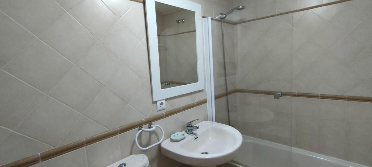 Apartamento 4ª Planta Urbanizacion Los Cisnes Ayamonte Bagian luar foto